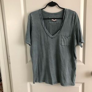 Gap T Shirt